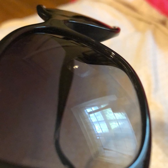 Bvlgari Sunglasses (original) - Picture 7 of 11